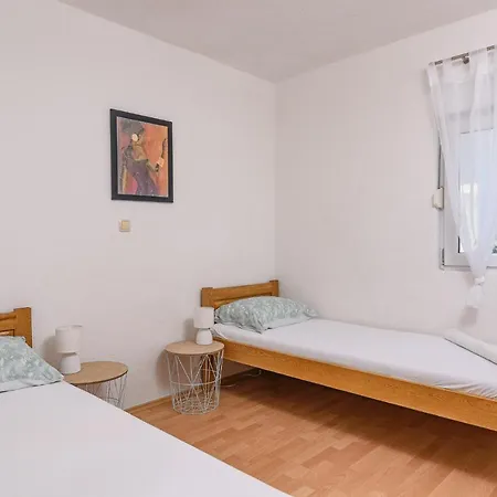 Planikovica Apartment *